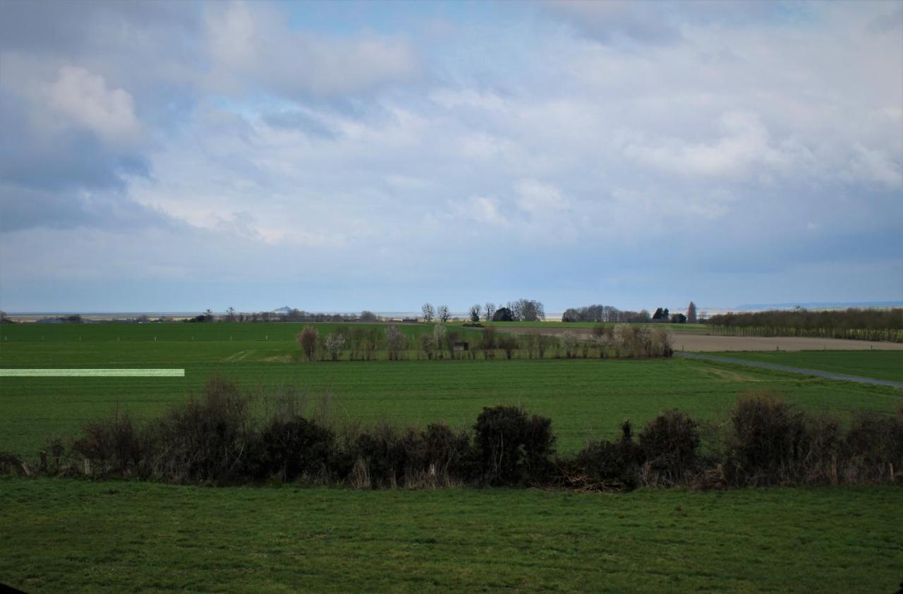 Gites Bellevue Et Mascaret Courtils ภายนอก รูปภาพ
